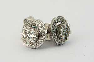 2529- Exclusieve set witgouden oorstekers - ca. 0.40 ct diamant - 18 krt gekeurd verkocht voor € 220!