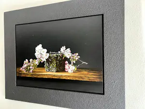 Jan Teunissen - Prunusbloesem op een bemoste steen kopen? Bied vanaf 400!