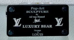Ad van Hassel - Luxury Bear - Pop Art Sculptuur kopen? Bied vanaf 169!