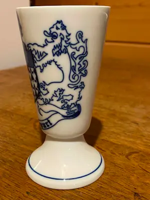 Buy Royal Limoges - Lanterne & Soustre-atelier van Henri Caudron (Porcelaine d'Artois, Arras? Bid from 30!