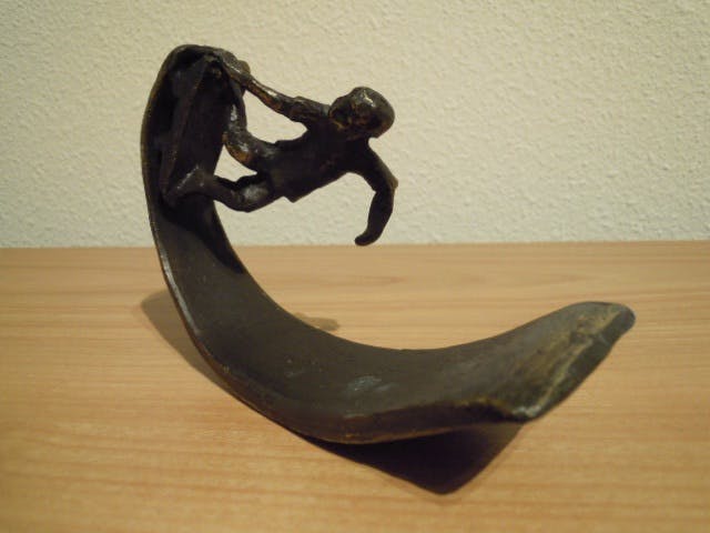 Astrid Veldhuyzen-Koppen - Prachtig gesigneerd beeld van skater. kopen? Bied vanaf 45!