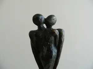 Ger van Tankeren - Sculptuur LA PROMESSE kopen? Bied vanaf 95!