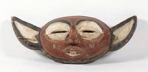 Pende - Dansmasker met kin versiering en kauri ogen kopen? Bied vanaf 1!