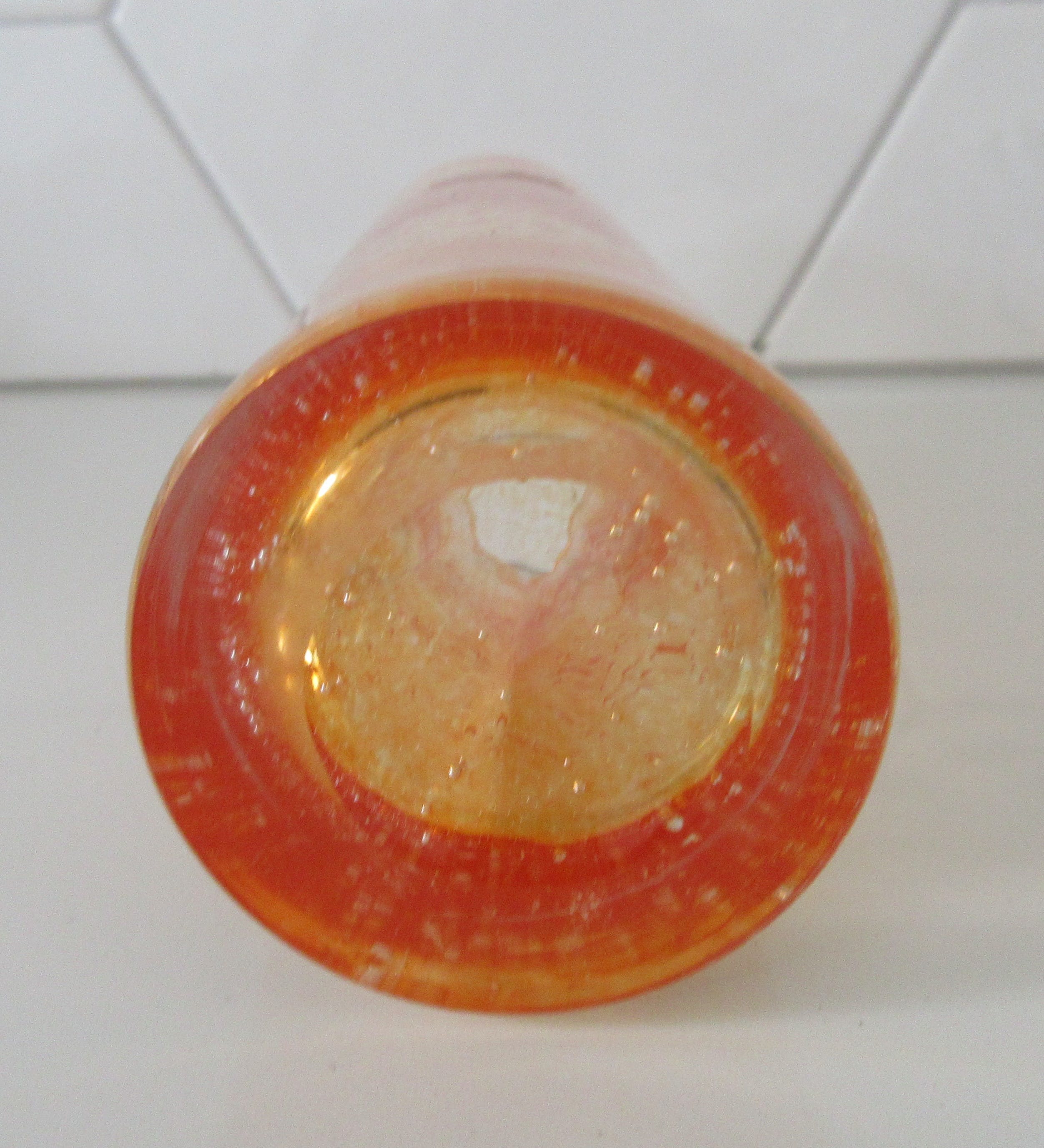 Niet of onleesbaar gesigneerd - Fidrio Holland oranje hand geblazen bubbel cilindervaas kopen? Bied vanaf 1!