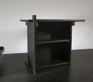 Arthur Staal - Bureau met bijbehorend kastje. kopen? Bied vanaf 500!