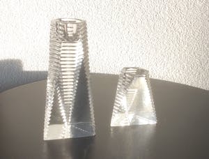 Villeroy & Boch - TWEE ZESKANTIGE KRISTALLEN KANDELAAR S “PRISMA” kopen? Bied vanaf 35!