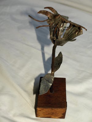 Niet of onleesbaar gesigneerd - Beeld van koper, "Libelle op klaproos" kopen? Bied vanaf 1!