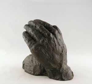 Bets van Wezel - Brons, Hand met babyhoofd kopen? Bied vanaf 150!