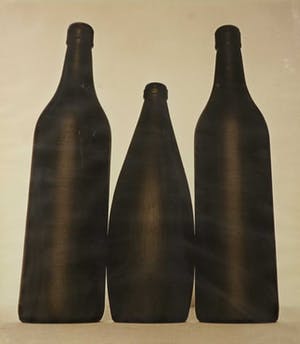 Hans Eijkelboom - Foto, Zonder titel (drie flessen) - Ingelijst (Groot) kopen? Bied vanaf 1!