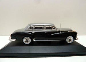 Curiosa - Whitebox -Model Mercedes in Vitrinebox +Mercedes Nummerpl.houder- PRIJS VERLAAGD kopen? Bied vanaf 39!