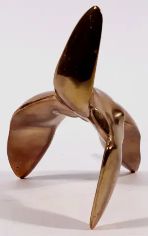 Kobe - Vergulde bronzen sculptuur: Arcade kopen? Bied vanaf 1000!