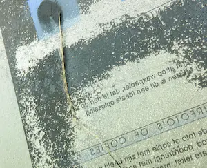 Mark van Hove - Lot van twee collages op gedrukte achtergrond kopen? Bied vanaf 1!