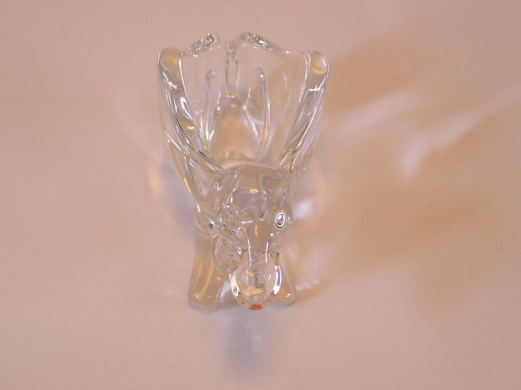 Niet of onleesbaar gesigneerd - Lot Bayel Cristal asbak en ART Vannes asbak kopen? Bied vanaf 1!