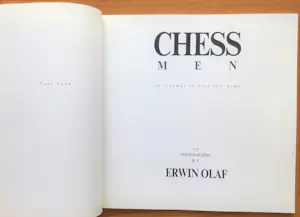 Erwin Olaf - CHESS MEN - 1e Druk - 1988 - Amsterdam - Paperback - ALS NIEUW kopen? Bied vanaf 75!