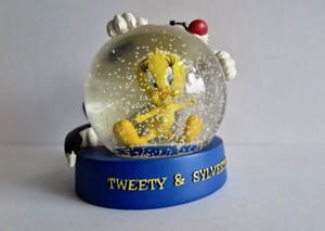 Curiosa - Warner Bros - Snowglobe "Tweety en Silvester" - Leuk Kerst item kopen? Bied vanaf 1!