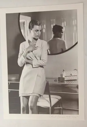 Karl Lagerfeld - Fotolitho Guinevere van Seenus Chanel 1996 kopen? Bied vanaf 50!