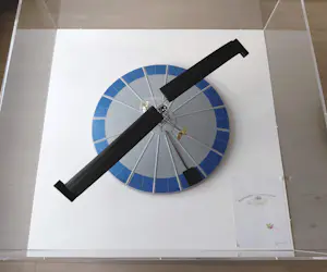 Panamarenko - Vliegend eiland, mechanisch object (groot!) kopen? Bied vanaf 1995!