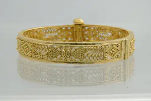 62 - Mooie 22 karaat geel gouden kinder armband met filigrain afwerking kopen? Bied vanaf 840!