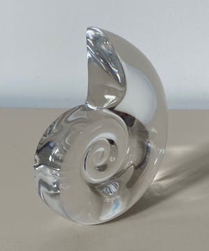 Val-Saint-Lambert - Kristallen presse papier in de vorm van een schelp kopen? Bied vanaf 1!