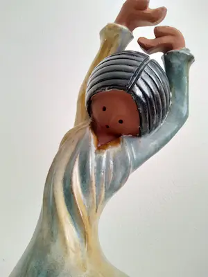 Niet of onleesbaar gesigneerd - Beeldige Flamenco-danseres, groot beeld - Keramiek kopen? Bied vanaf 1!