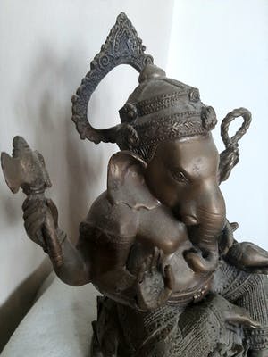 Niet of onleesbaar gesigneerd - Ganesha beeld brons toegesrijven aan 19e eeuw, uit Tibet kopen? Bied vanaf 1!