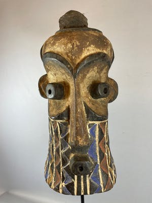 Pende - 220306 African mask from the Pende - Congo. kopen? Bied vanaf 45!