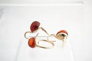 176- Exclusieve POMELLATO Italy 9 krt goud  "rouge passion" SET oorclips & ring kopen? Bied vanaf 760!