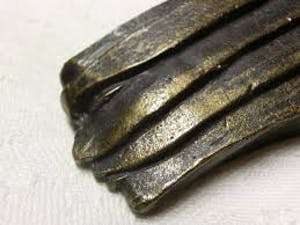 Corry Ammerlaan - Artihove Regina - bronzen sculptuur van een gezicht kopen? Bied vanaf 62!