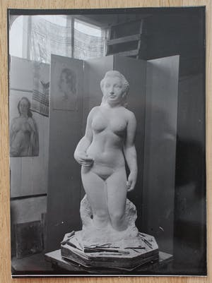 Eva Besnyo - Foto: beeld naakt van John Raedecker - gestempeld op achterzijde kopen? Bied vanaf 49!