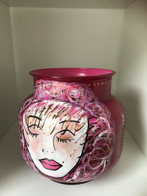 Marianne Bey - Pink Woman kopen? Bied vanaf 30!