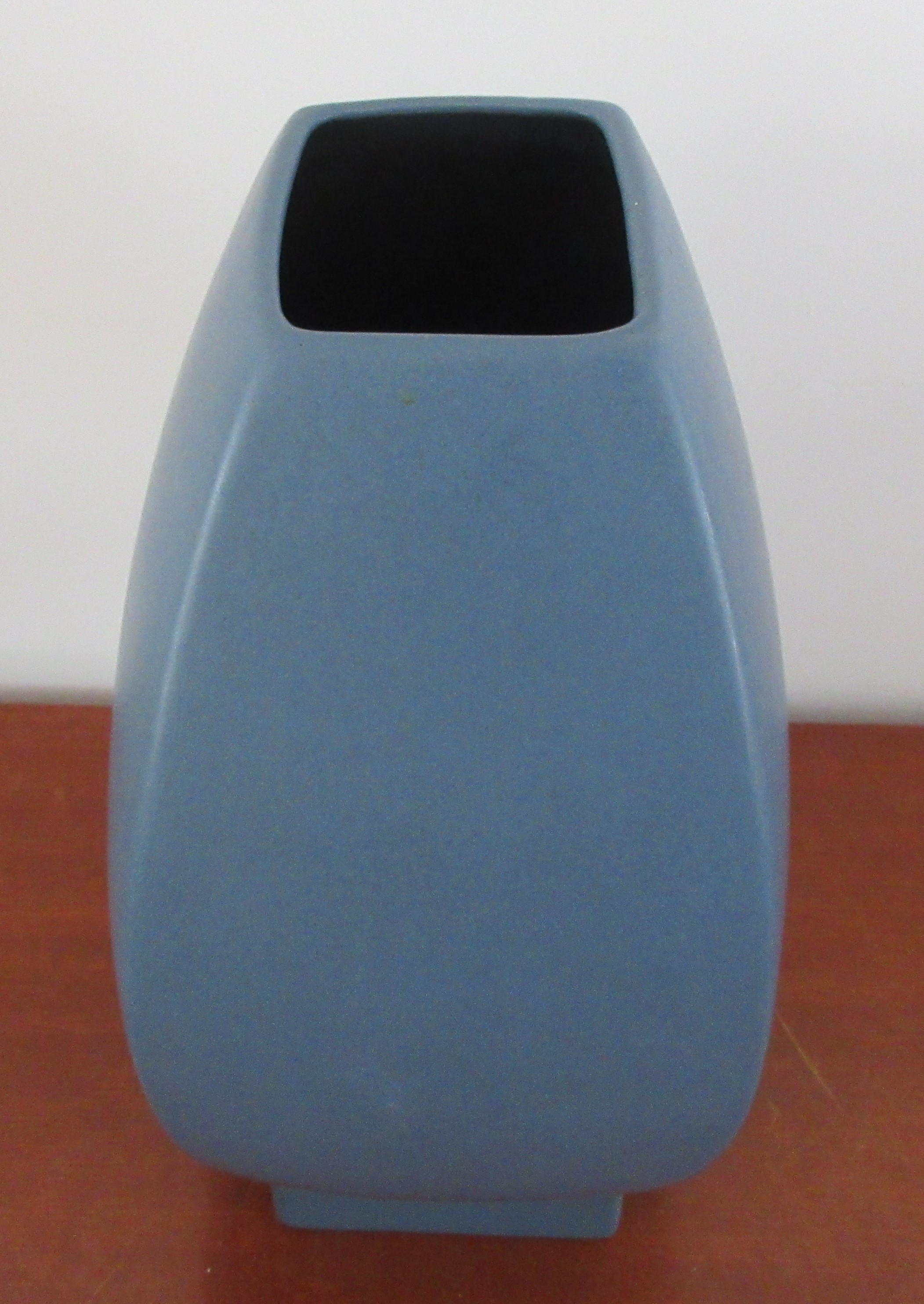 Ilkra - Knoedgen - Grote blauw grijze vierkante keramische vaas kopen? Bied vanaf 18!