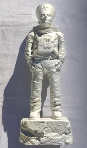 Imbue - XL Ancient Astronaut Nefertiti (Pearl White) kopen? Bied vanaf 270!