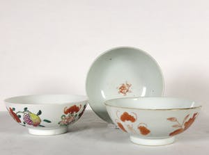 Curiosa - Lot van drie Chinees porseleinen kommetjes van rond 1900 kopen? Bied vanaf 1!