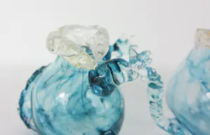 Yvon Trossèl - Twee glazen blauwe muisjes kopen? Bied vanaf 100!