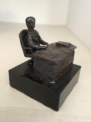 Corry Ammerlaan - Sculptuur “ Aan het werk ! “ kopen? Bied vanaf 20!