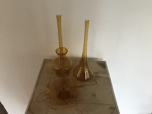Niet of onleesbaar gesigneerd - 3 laboratoriumglas vaasjes kopen? Bied vanaf 1!
