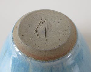 Ed Meissenberg - Steengoed vaasje met opengewerkte opening kopen? Bied vanaf 32!