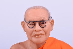 Curiosa - Wassenbeeld van een Monnik - Thailand - eind 20e eeuw kopen? Bied vanaf 95!