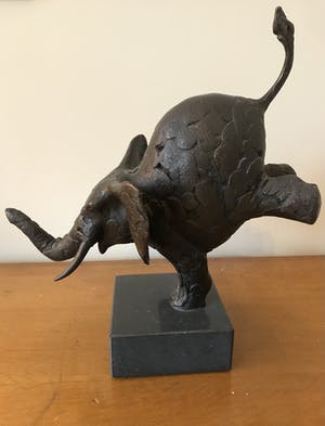 Evert den Hartog - Dansende olifant kopen? Bied vanaf 800!