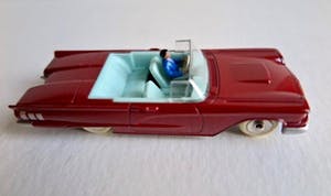 Curiosa - Dinky Toys - 3x Cabriolet+bestuurder- Ford en Triumph - Atlas/Mattel 1:43 +Doos kopen? Bied vanaf 1!