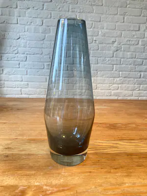 Tamara Aladin - Riihimaki Riihimaen Lasi Oy Glazen vaas Door Tamara Aladin, 1960 kopen? Bied vanaf 55!