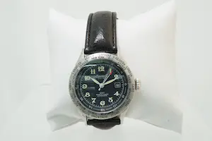 Acheter47 - Stalen Herenpolshorloge met zwart lederenband Ingersoll Automatic? Enchérissez de 20!