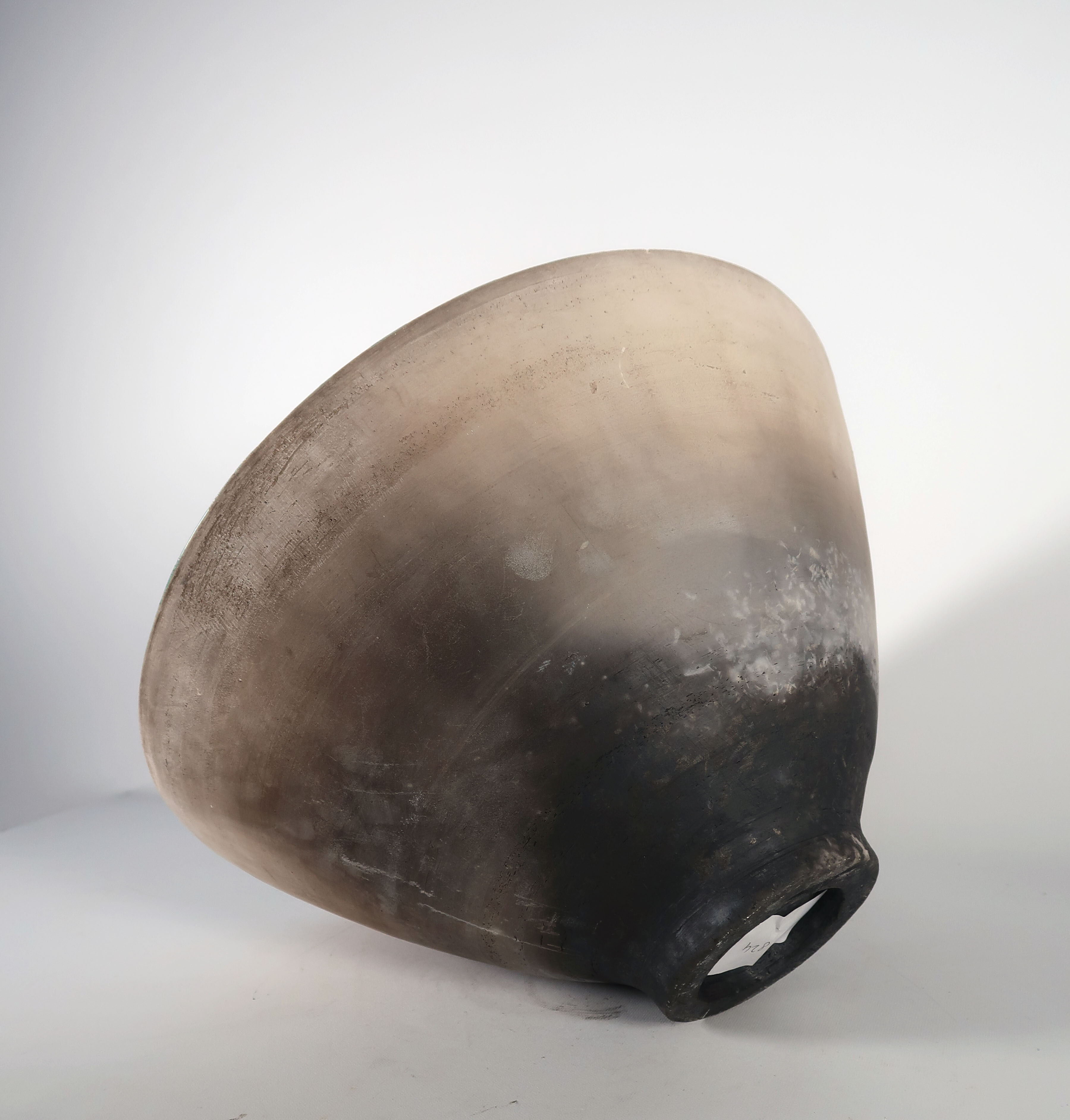 Niet of onleesbaar gesigneerd - Aardewerk, Schaal kopen? Bied vanaf 1!