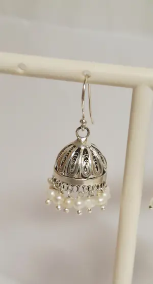 Nieuwe zilveren Jhumka oorbellen kopen? Bied vanaf 70!