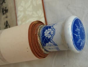 Niet of onleesbaar gesigneerd - Japanse scroll, “Waterval” - Aquarelverf + inkt + porselein - vroeg 20e Eeuw kopen? Bied vanaf 1!