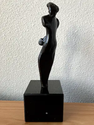 Brons (Onbekend) - Modern bronzen beeld moeder met kind. kopen? Bied vanaf 65!