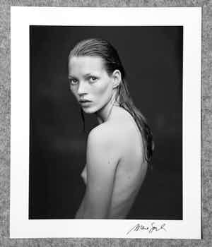 Mario Sorrenti - Autogramm auf Fotografie Kate Moss CK Obsession verkocht voor € 49!