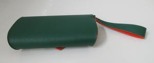 Jan Taminiau - Groen Oranje Clutch uitgevoerd voor KLM kopen? Bied vanaf 24!