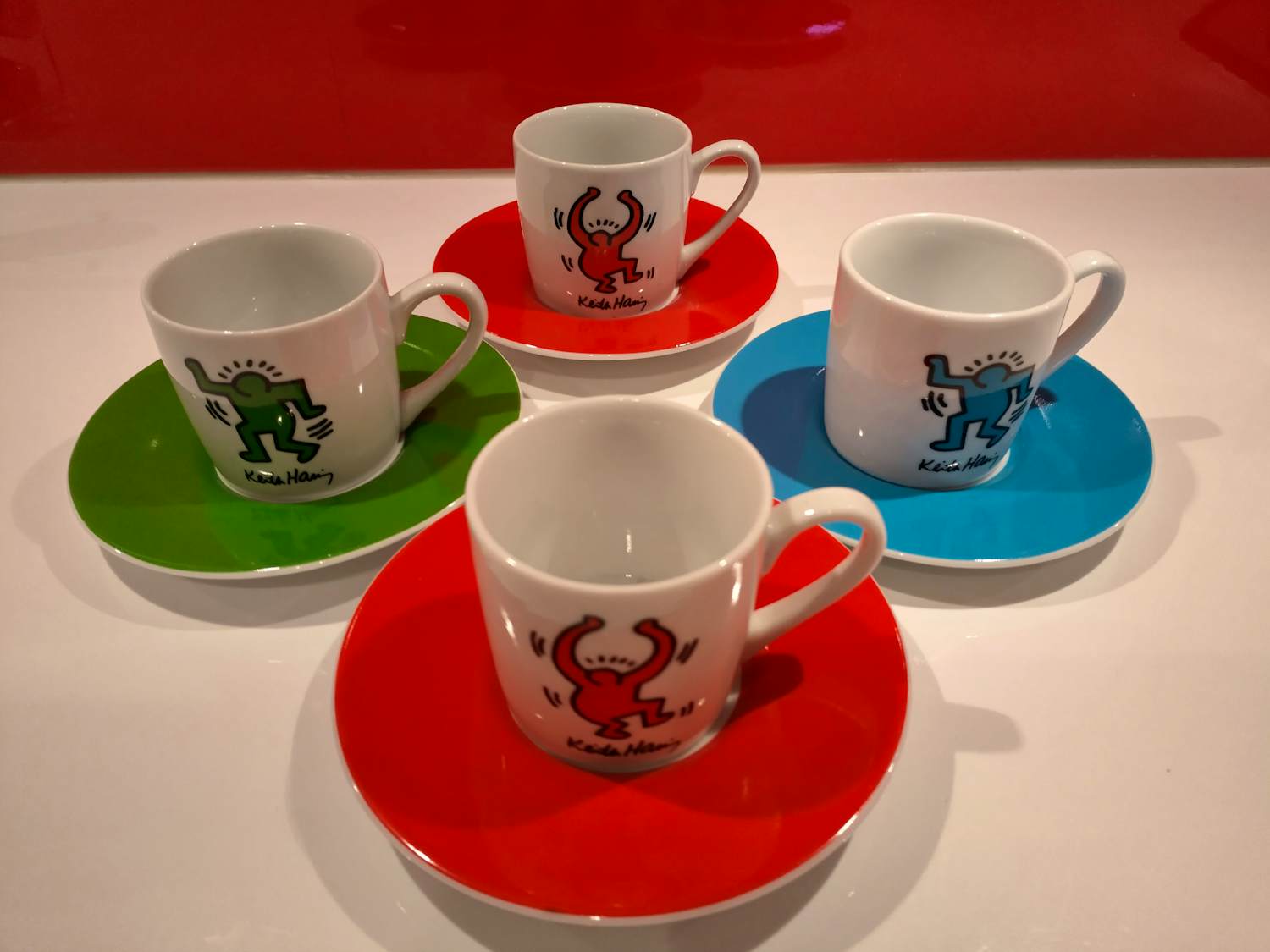 Keith Haring - Collectie porseleinen Könitz espresso kopjes verkocht voor € 80!