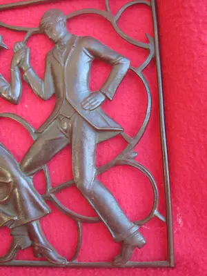 Heinrich Friedrich Moshage - Bronzen reliëfs arbeiders en dansend paar. kopen? Bied vanaf 120!